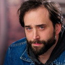 Jordan Mullins als Todd