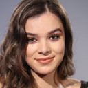 Hailee Steinfeld als Vi (voice)