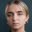 Rosie Boore als Young Charlotte Brontë