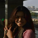 Utkarsha Roy als Esha
