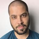 Ethan Levy als Tech Douche