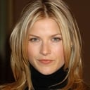 Ali Larter als Molly