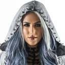 Alissa White-Gluz als Self