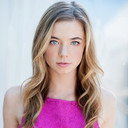 Gabrielle Phillips als Michelle Baker