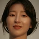 Han Hye-ji als Nurse