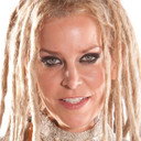 Sheri Moon Zombie als Charly