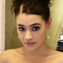 Alicia Crowder als Diana