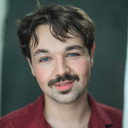 Horia Bazavan als Damien