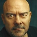 Paul Garrett als Bob
