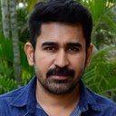 Vijay Antony als Arul