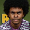 Sammie Mayti Jr. als Con Fan 3 (voice)