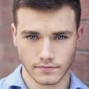 Ross Linton als Lucas