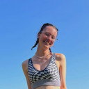 Anouk Arvisais als Estelle Pinot