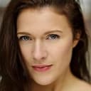 Eleanor Burke als Carly (voice)