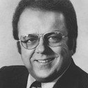 Jay Stewart als 