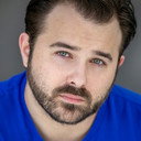 Hutch Dano als Zeke Falcone