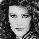 Dawn Wildsmith als Janice