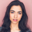 Brinda Dixit als Dancing Prom Girl