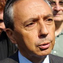 Bruno Mégret als Self