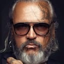 Sven Marquardt als Klaus