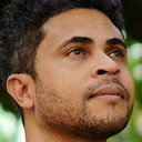 Alan Miranda als Outro João
