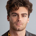 Duke Van Patten als Accident Scene Officer