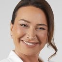 Demet Akbağ als Firuzan