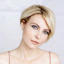 Laura Liguori als Baby Shower Guest #2