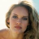 Cassidy Rae als Sarah Owens