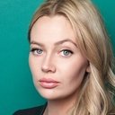 Megan Hutchings als Donna