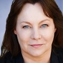 Melissa Bickerton als Helen Brown