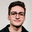 Jeffrey Maldaver als Student #18