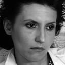 Claudine Gabay als Vera Baxter