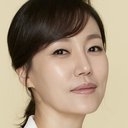진경 als Department Head Lee