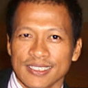 Banlop Lomnoi als Fire Station Head