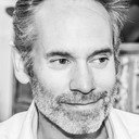 Dominic Frisby als Customer