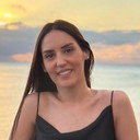 Elena Basso als Young Mrs. Blaide
