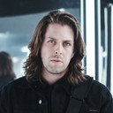 Mike Stringer als Self - Guitars