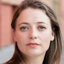 Hanna Plaß als Anke Severing