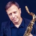 Chris Potter als tenor saxophone, bass clarinet, soprano saxophone, clarinet, alto flute, bass flute