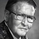 James N. Harrell als Sam Floyd