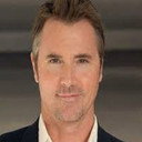 Mark Humphrey als Phillip Lauder