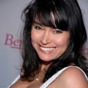 Devin DeVasquez als Sarah
