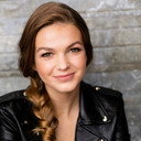 Ellee Jo Trowbridge als Alex Campbell
