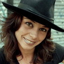 Ahnna Rasch als Rita