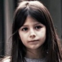 Doğa Coşar als Eylül Aslan as a child