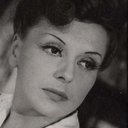 Mária Mezei als Daisy
