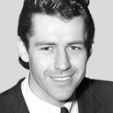 Gordon Scott als Manrico Venier