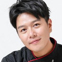 Yi Lee als Ren-Xiu