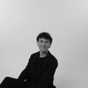 Pedro Moreira als P